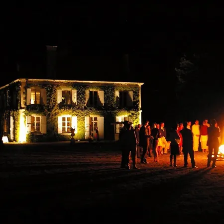 Chateau Des Lutz Bed & Breakfast