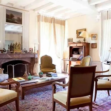 Chateau Des Lutz Bed & Breakfast