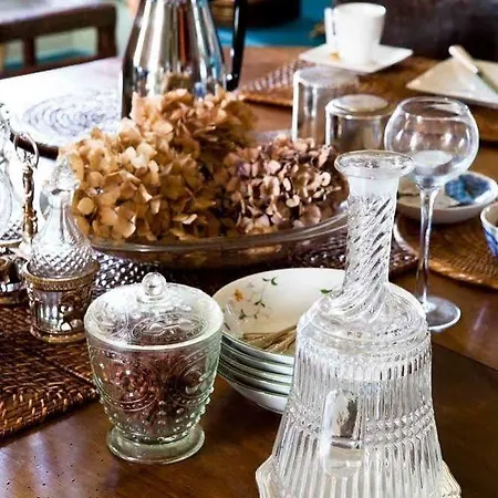 Chateau Des Lutz Bed & Breakfast