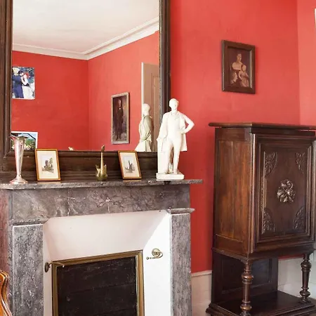 Chateau Des Lutz 4*