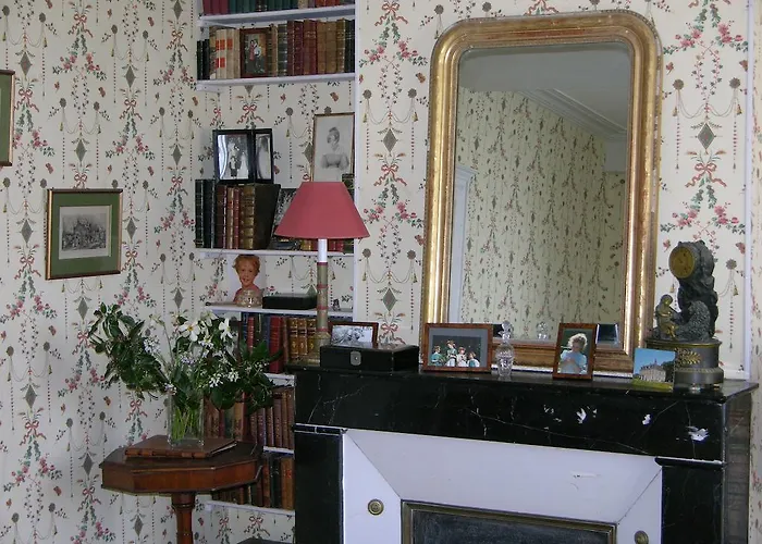 Bed & Breakfast Chateau Des Lutz 4*