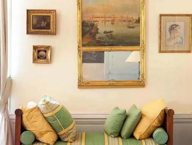 Bed & Breakfast Chateau Des Lutz 4*